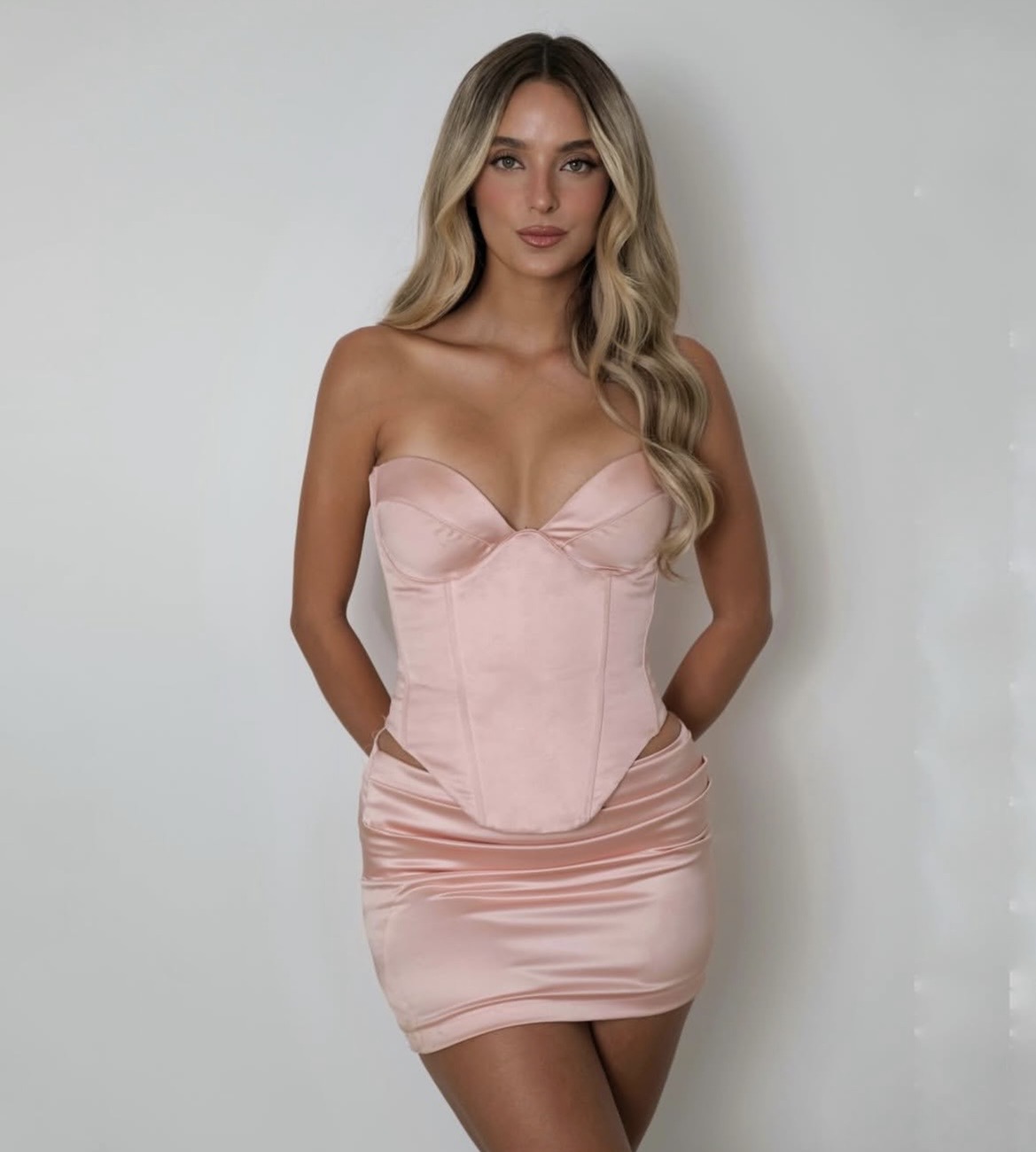 סטודיו לשמלות ערב בראשון לציון - Batel Faruz